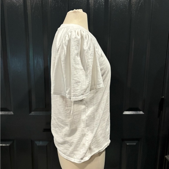 NATION White Puff Sleeve Women's Top - Picture 2 of 4